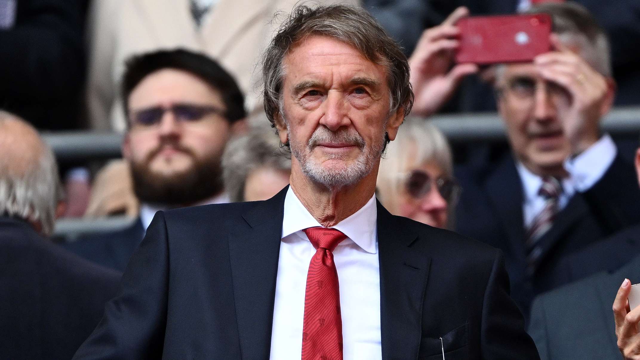 并且巴黎圣 并且巴黎圣